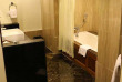 Myanmar – Yangon – Kandawgyi Palace Hotel – Salle de bains d'une Deluxe Room