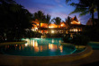 Thailande - Khao Lak - Khao Lak Bhandari Resort and Spa - Piscine et restaurant de nuit