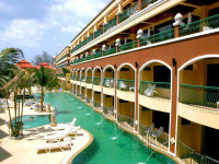 Thailande - Phuket - Karon Sea Sands Resort and Spa - Piscine et vue générale de l'hôtel