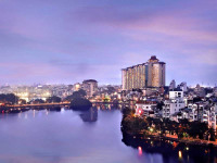 Vietnam - Hanoi - Sofitel Plaza - Vue sur le Sofitel Plaza Hanoi et sur le Lac de l'Ouest © David Dinh