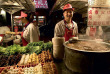 Chine - Pekin - Cuisine dans les rues de Pékin © Jack Burlot - Accor