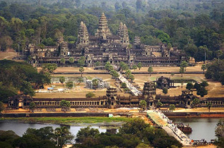 Cambodge - Le temple d'Angkor Wat © Starwood
