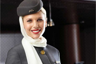 Etihad Airways - Hotesse