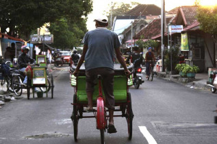 Indonésie - Java - Dans le centre de Jogjakarta © Kpg Payless – Shutterstock