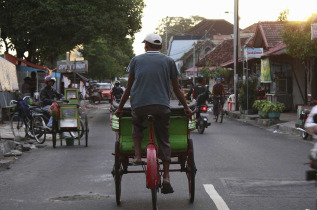 Indonésie - Java - Dans le centre de Jogjakarta © Kpg Payless – Shutterstock