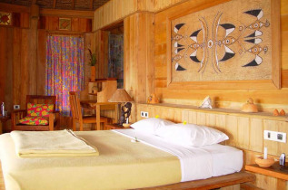 Indonésie - Papua - Baliem Valley Resort - Chambre d'une villa © Dr Weiglein Expeditions GmbH