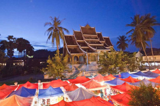 Laos - Luang Prabang - Marché de nuit de Luang Prabang