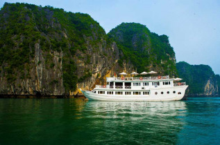  Vietnam - Croisière en Baie d'Halong - La Jonque Bhaya Legend 4 cabines en Baie d'Halong 