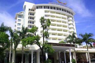 Vietnam - Hue - Muong Thanh Hotel - Vue extérieure de l'hôtel