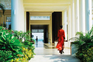 Vietnam - Nha Trang - Princess d'Annam Hotel - Dans les jardins de l'hôtel