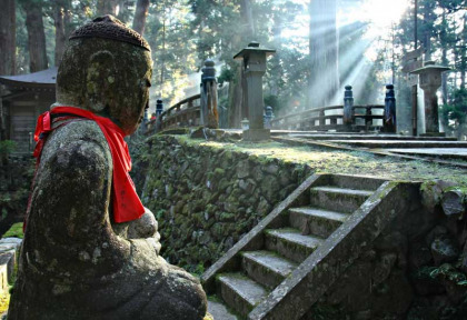 japon - Cimetière du temple Okuno-in au mont Koya © Neale Cousland - Shutterstock