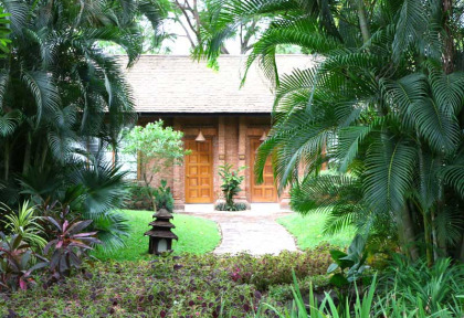 Myanmar – Bagan – The Hotel © Tharabar Gate – Jardins