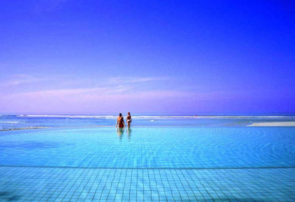 Thailande - Khao Lak - Apsara Beachfront Resort and Villa - Piscine et plage de l'hôtel