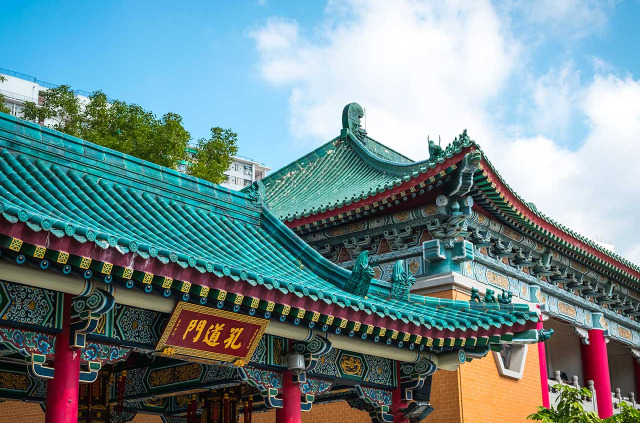 Hong Kong - Marchs et temple de Kowloon © iStock, Hanohiki