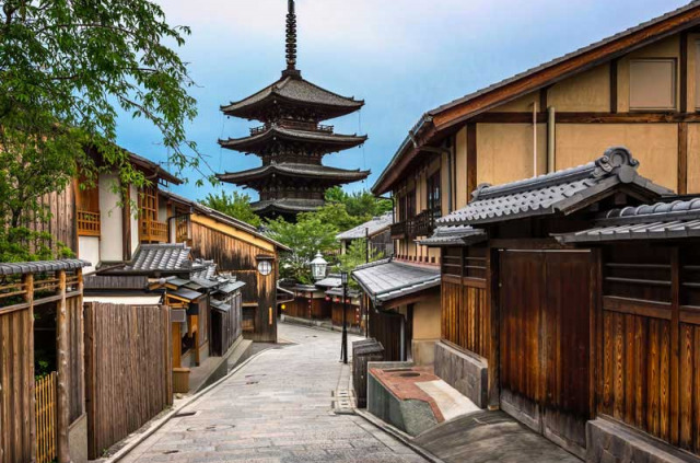 japon - quartier de Gion et temple Yasaka Jinja © Anshar Shutterstock