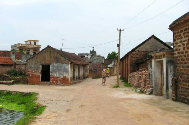 Vietnam - Hanoi - Duong Lam et Mong Phu